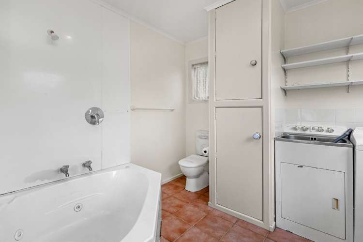 4 Simon Road Raglan_11