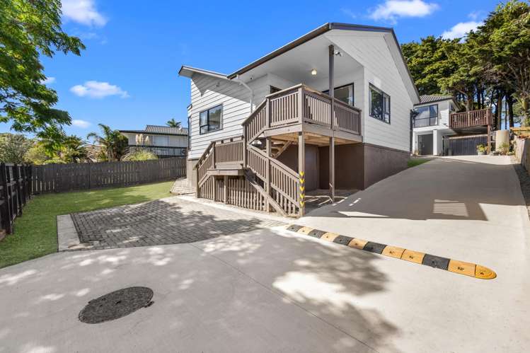29 Banyan Drive Totara Heights_21
