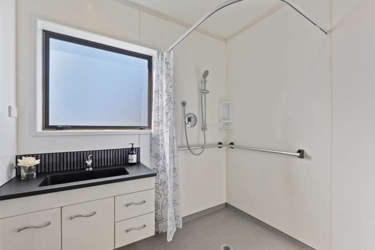 2/2 Langbein Street Stoke_11