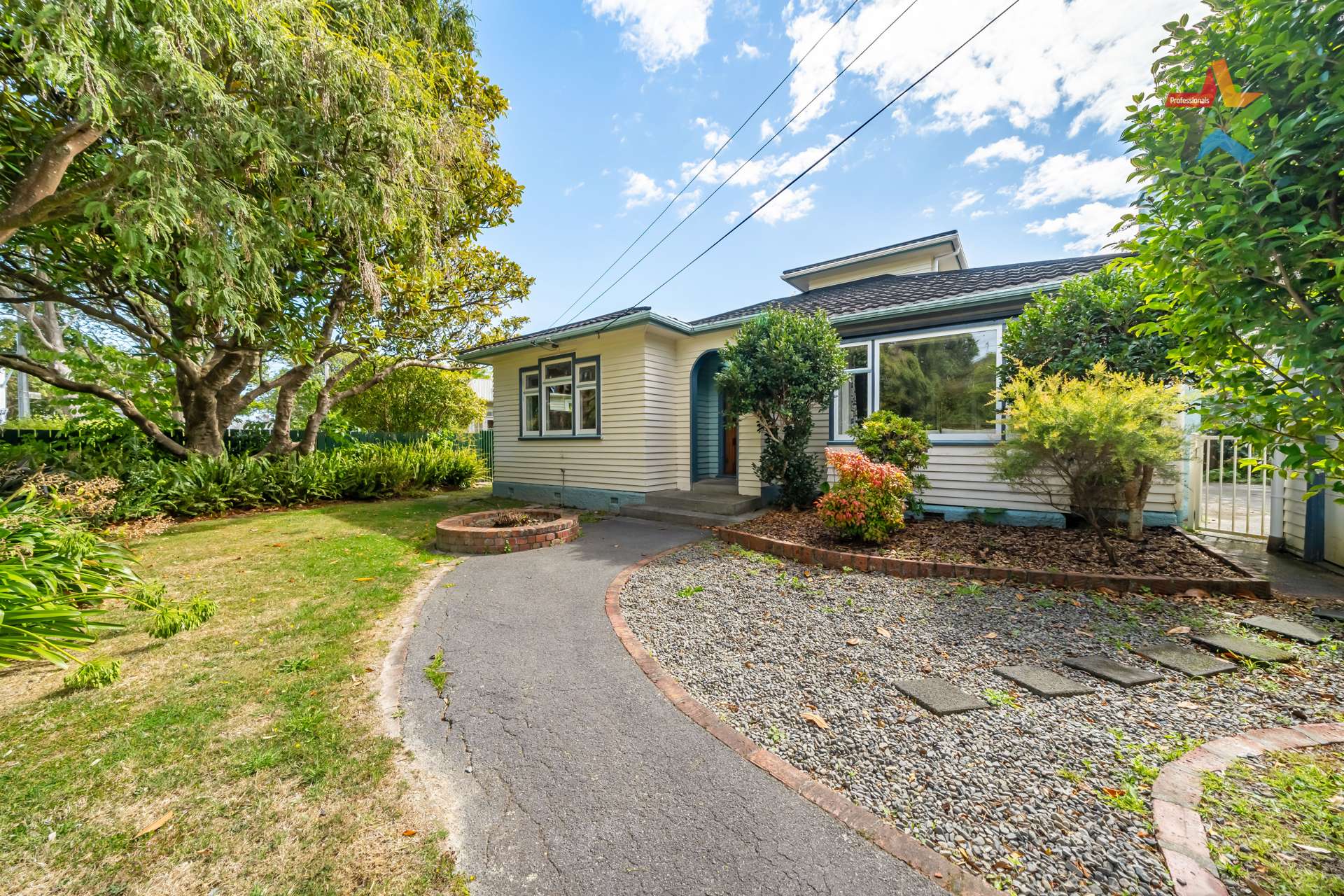 51 Pohutukawa Street Woburn_0