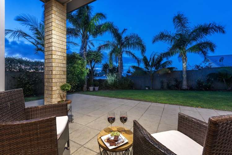 27 Pine Harbour Parade Beachlands_18