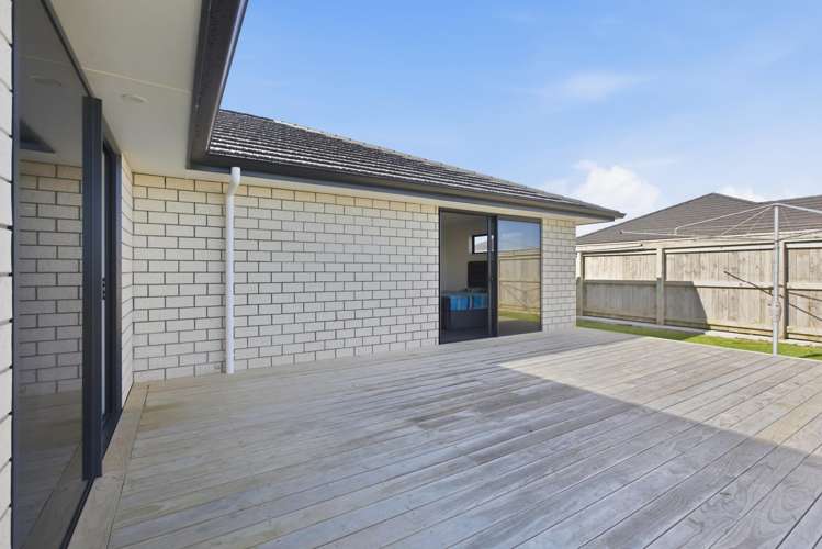 9 Pukatea Street Hawera_29