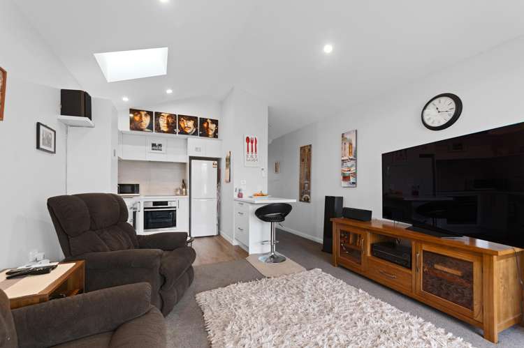 110c/30 Bob Robertson Drive_3