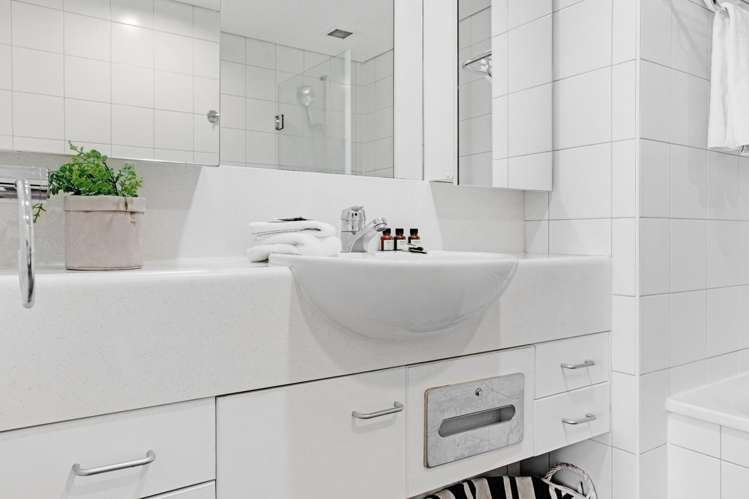 9-17 Byron Avenue Takapuna_14