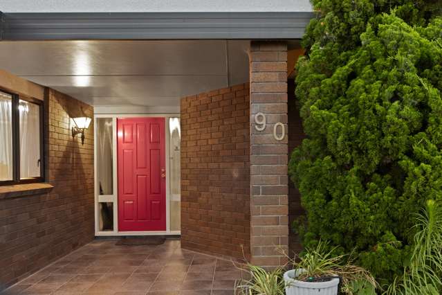 90 Churchill Drive Taradale_4