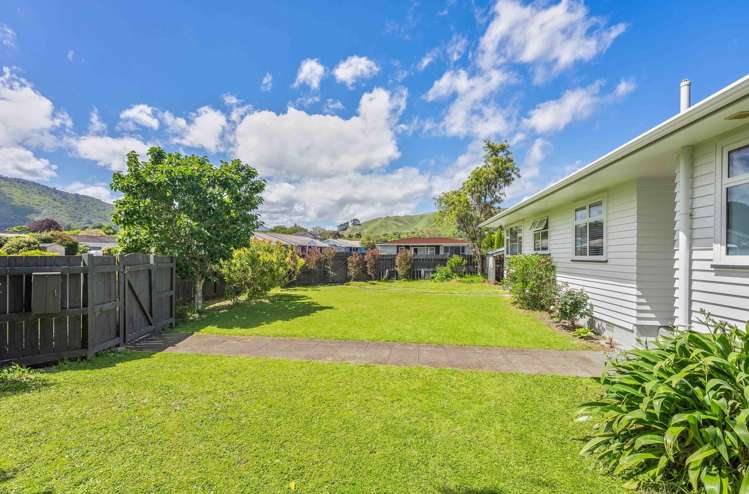 2 Matipo Street Waikanae_25