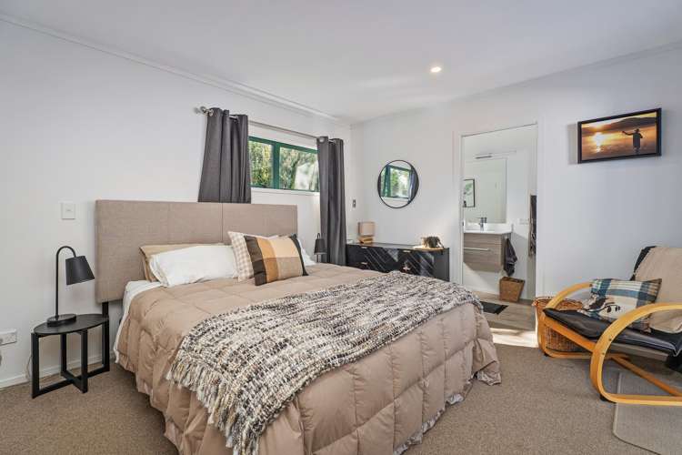 31 Whitby Avenue Whitianga_12