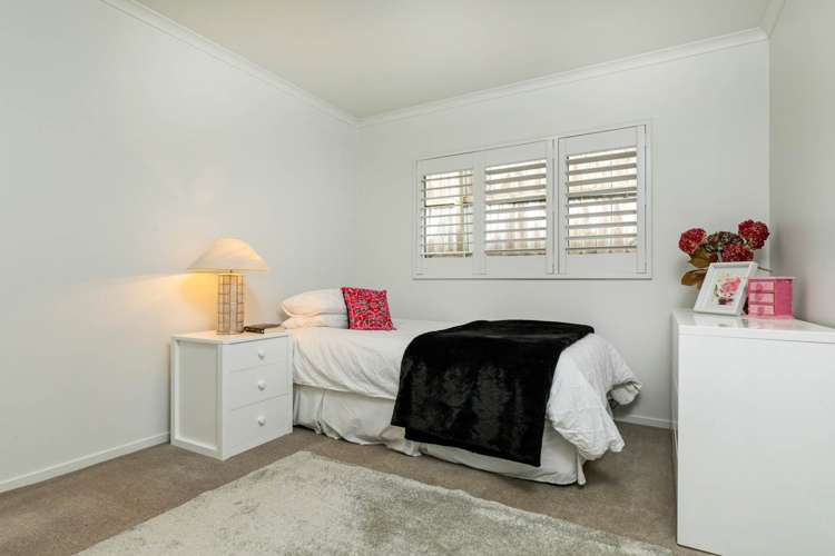 2 Durbin Court Greenhithe_11