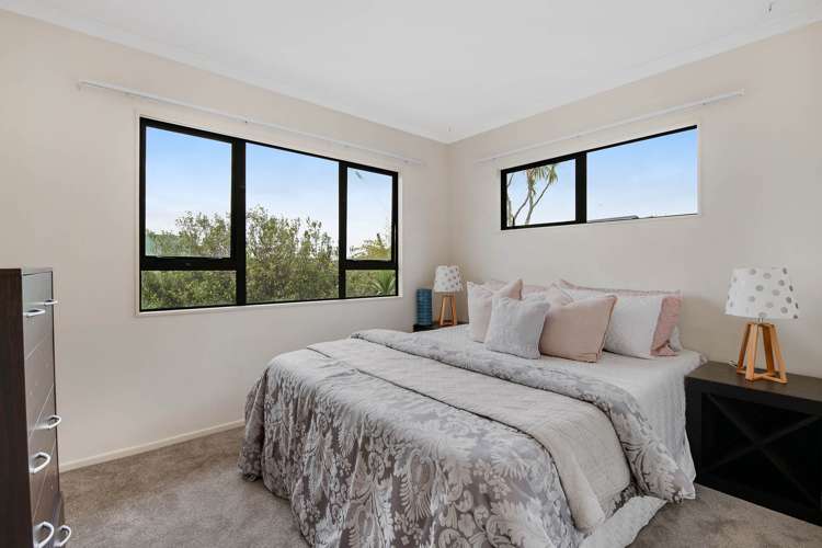 26 Black Teal Close Unsworth Heights_9