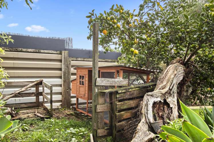 52 Taihiki Road Clarks Beach_23