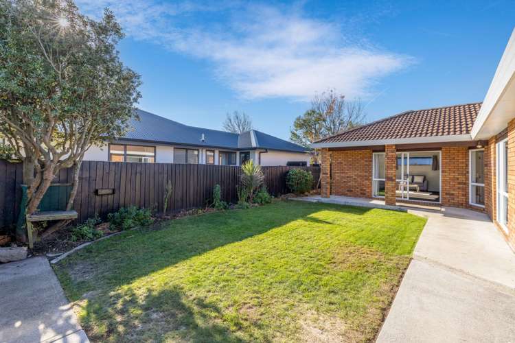 33 Sylvia Street Parklands_12