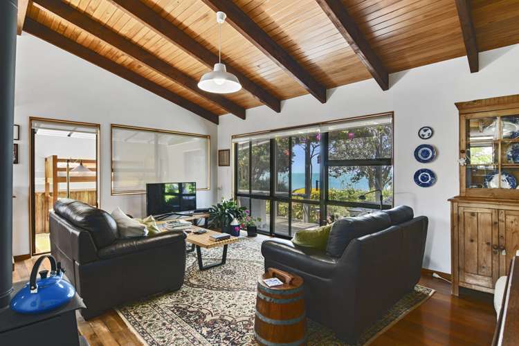 68 Bishop Road Parapara_6