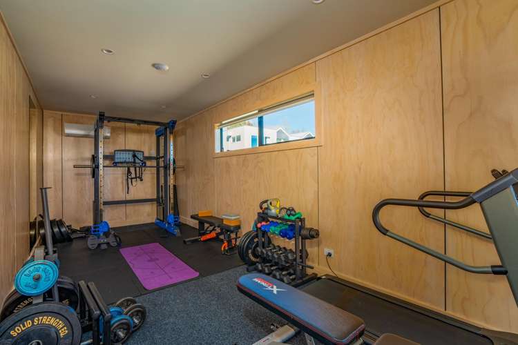 336 Lake Terrace Two Mile Bay_29