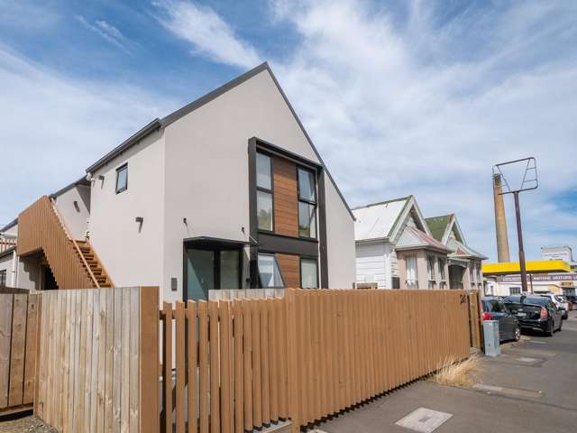 Central City Apartment - Three Units Available  from the 1st of April.