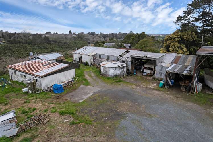 375 Whitford Road_3