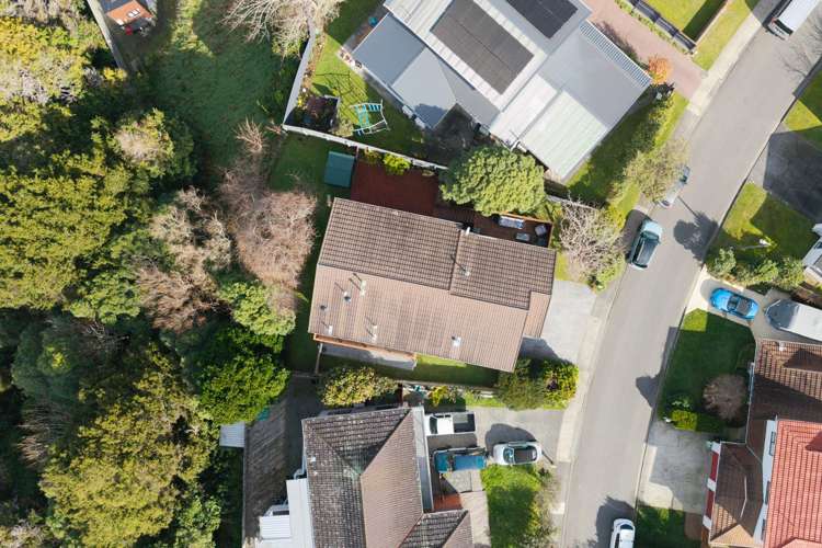 6 Wantwood Grove Churton Park_27