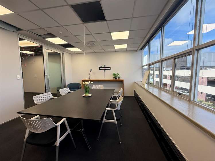 Level 2, Suite 3, 29 Waterloo Road Lower Hutt_13