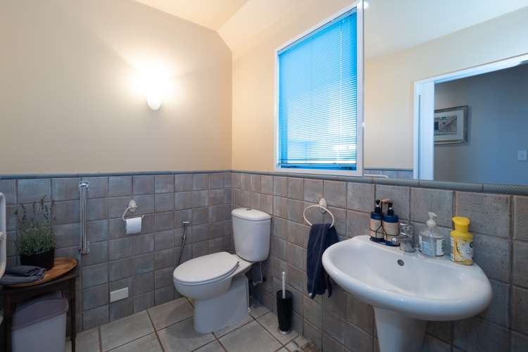 80 Pages Road Allenton_8