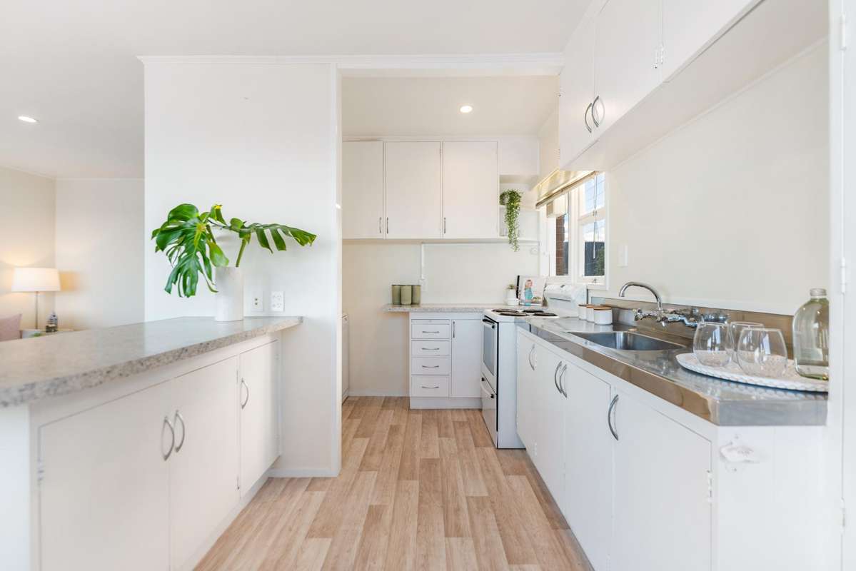 3/35 Kitchener Road_3