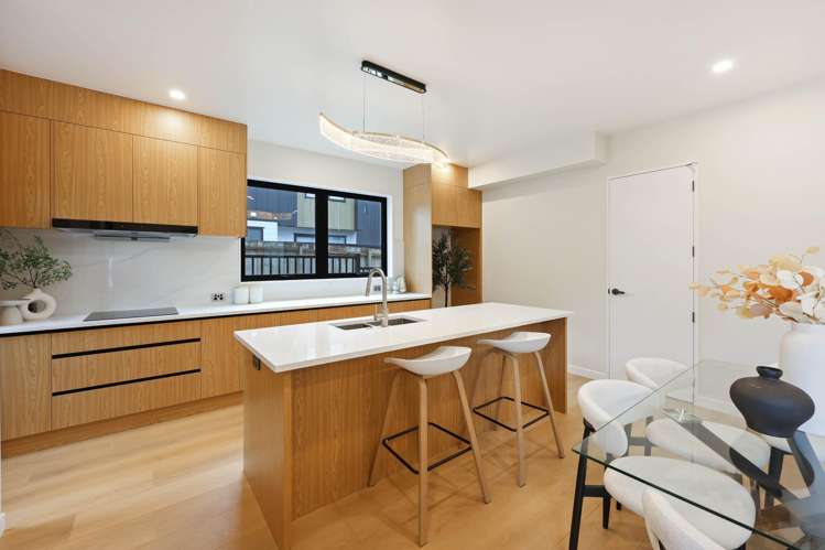 Lot1-3/6 Orinda Close Botany Downs_10