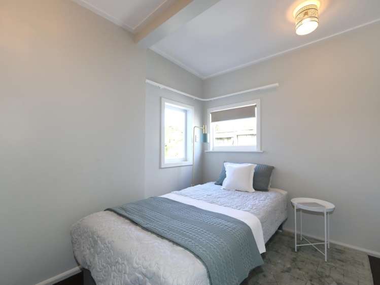 705 Collinge Road Mayfair_8