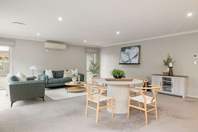 5 Camberley Way Huntington_2