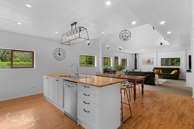 207 Doctors Hill Road Maungaturoto_23