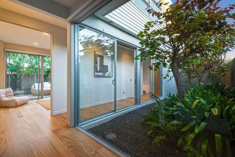 11 Wainui Avenue Point Chevalier_21