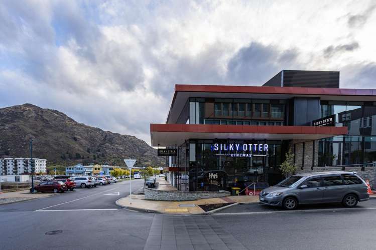 302/32 Red Oaks Drive Frankton_17