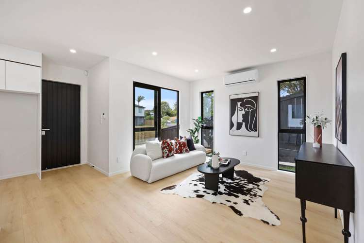 Lots 1-5/13 Meadway Sunnyhills_10
