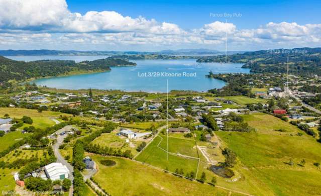 Prime Parua Bay - Spacious Elevated Coastal Section