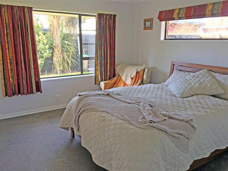 2/84 Memorial Avenue Ilam_8