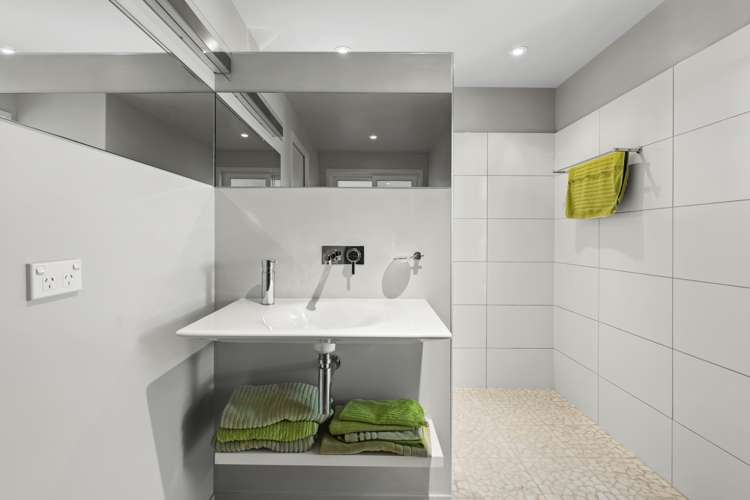 54 Kopiko Road Titirangi_17