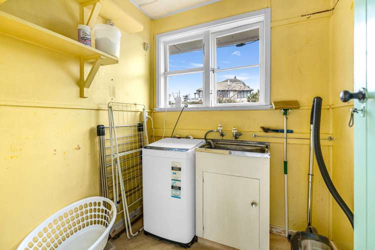 38 Bouverie Street Waimataitai_11