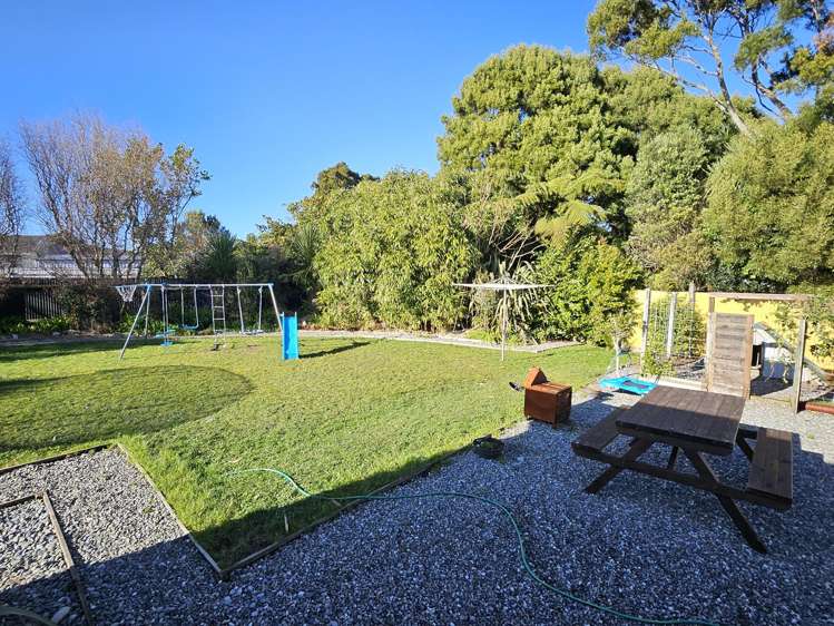 21 Arnott Heights Greymouth_9