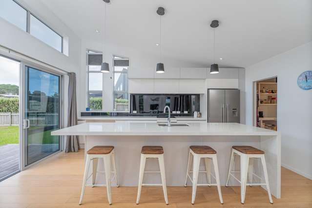 112 Ashley Place Matarangi_3