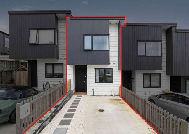 Townhouse Backing Reserve - Available Now!