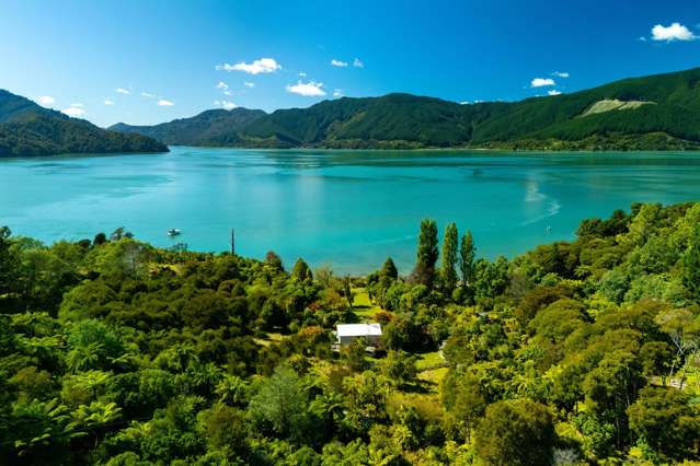 Nestled in the stunning Pelorus Sound