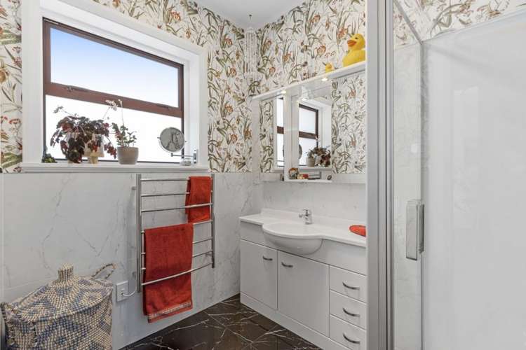 708 Avonside Drive Avonside_13