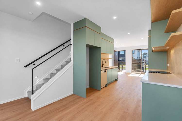 7/18 Scott Road Hobsonville_4