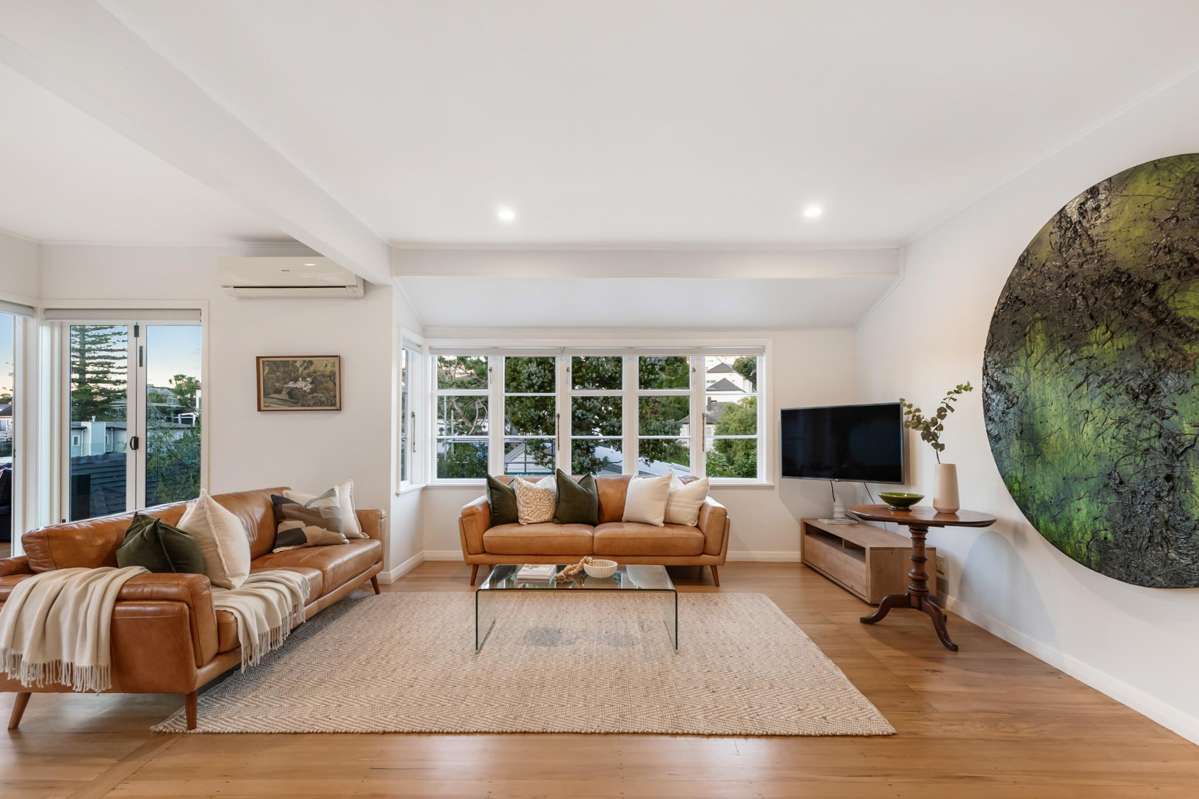 2/52 Rukutai Street_3