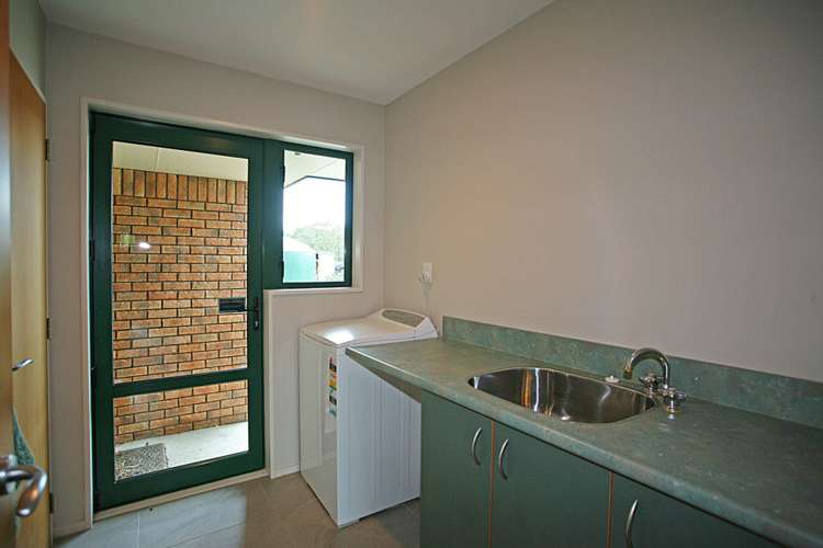 2/135 Johnson Road West Melton_14