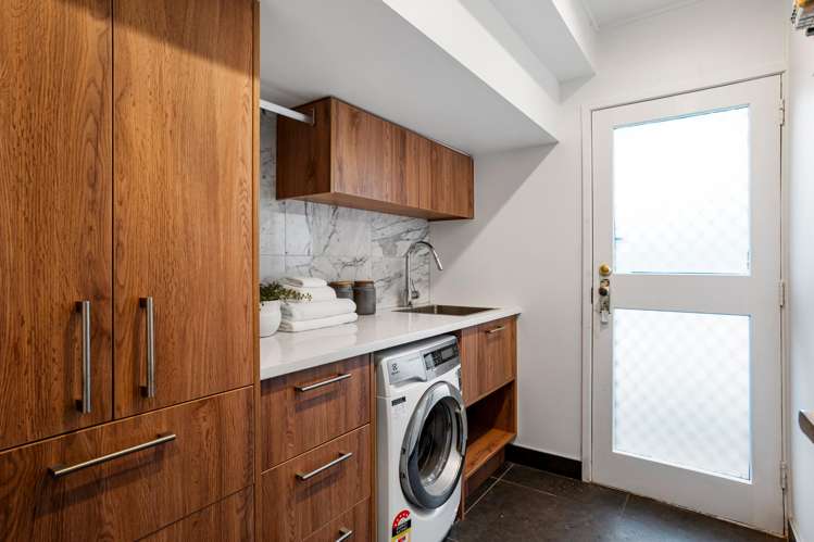 77 Kiwi Esplanade Mangere Bridge_19