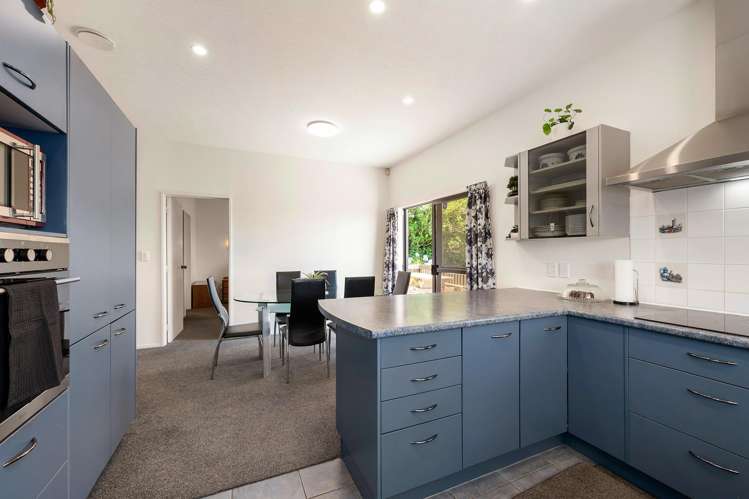 23 Ring Lane Paparangi_5