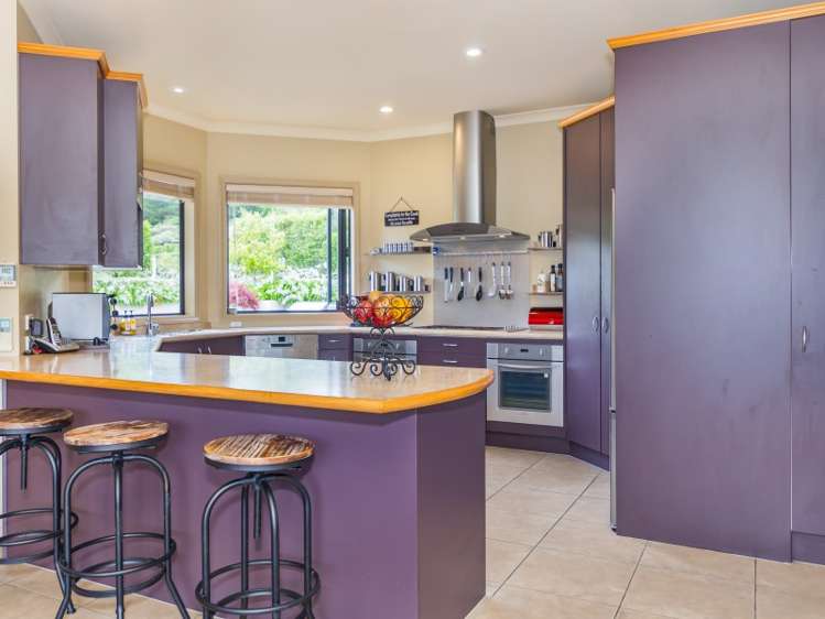 5 Marua Palm Grove Timberlea_12