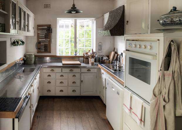 AE2ZLHDOAJCCBIJFS5BYM6SDDA