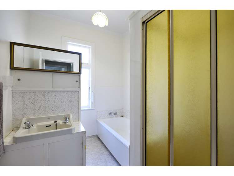 18 Emano Street Toi Toi_14