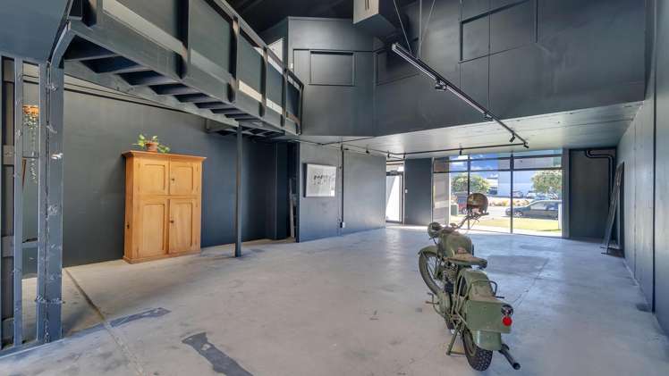 3 and 4/1008 Ferry Road Ferrymead_2