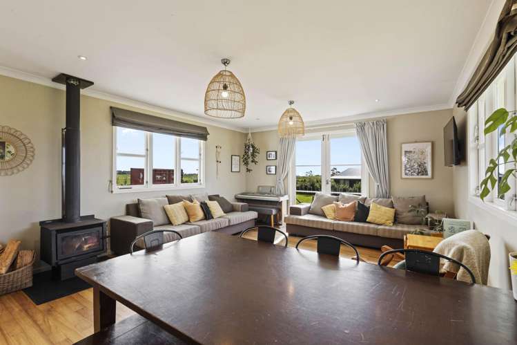 90 Hoani Road Okato_13