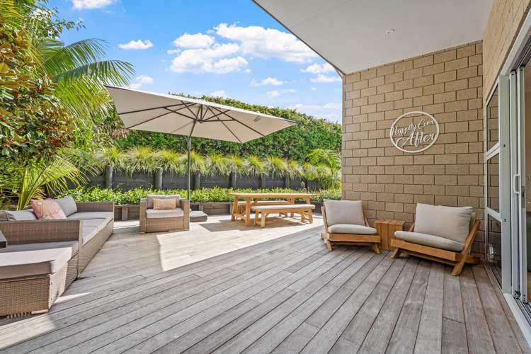 28 Laly Haddon Place Matakana_4